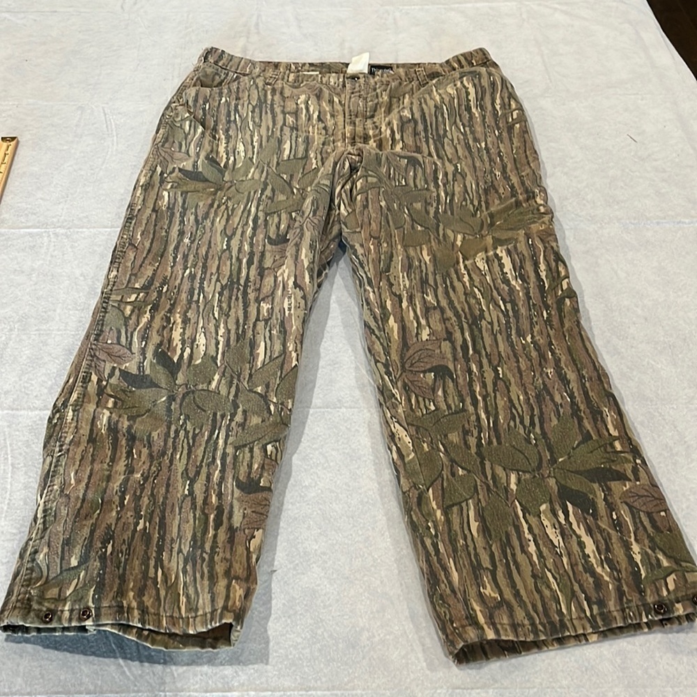 Men’s Thinsulate Realtree Duxbak vintage USA camo pants size  42